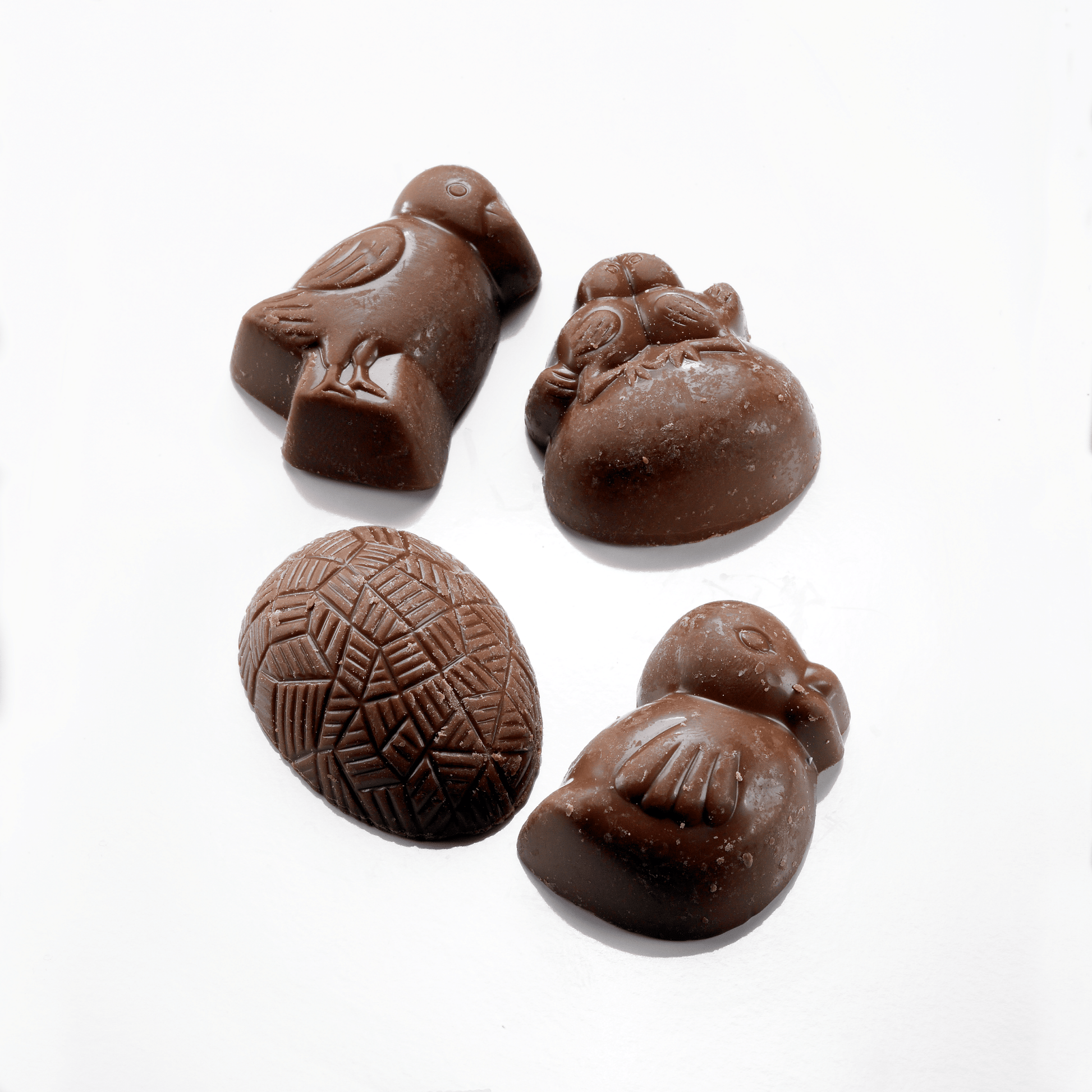 Nidar Chocolate Family - Sjokoladefamilien - Scandi Candy Swedish Candy Shop